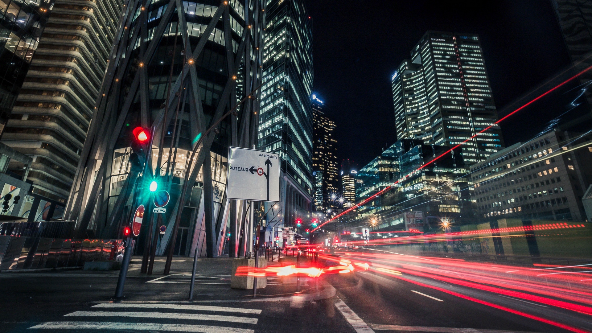 唯美绚丽都市夜景壁纸晚归的人总是寂寞的