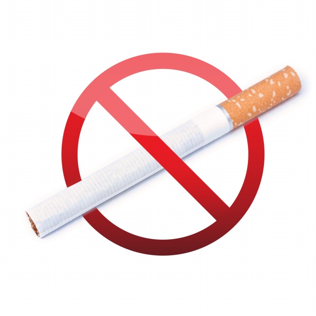 戒烟图片 吸烟有害健康戒烟刻不容缓